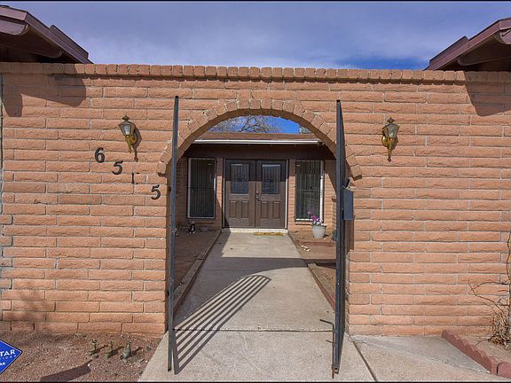3rd image of 6515 La Cadena Dr