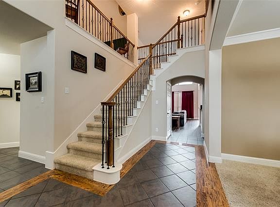 4th image of 2632 Cove Dr