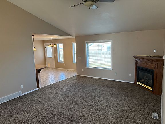 4th image of 3485 Spring Creek Dr