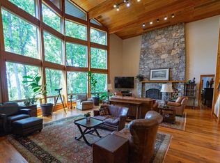 4966 Turkey Sag Rd, Keswick, VA 22947