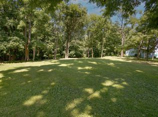 106 Hillsdale Rd, Joliet, IL 60433
