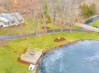 349 Haman Rd, Inverness, IL 60067