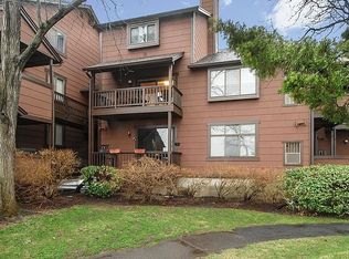 349 Sandcastle Ky, Secaucus, NJ 07094