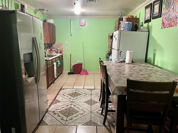 4th image of 8503 Anacortes St