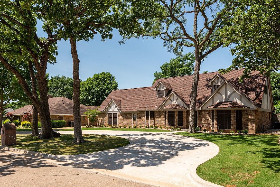 1329 Clover Hill Rd, Mansfield, TX 76063 Zillow
