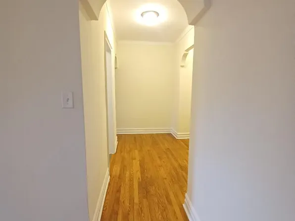 111-10 76th Road image 6 of 8