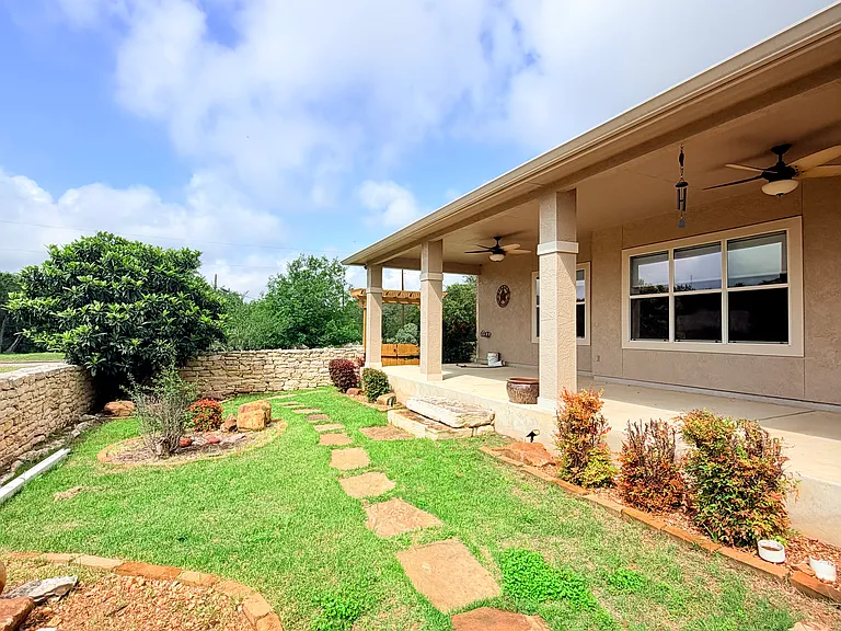 412 Shayla Ln — Photo 39