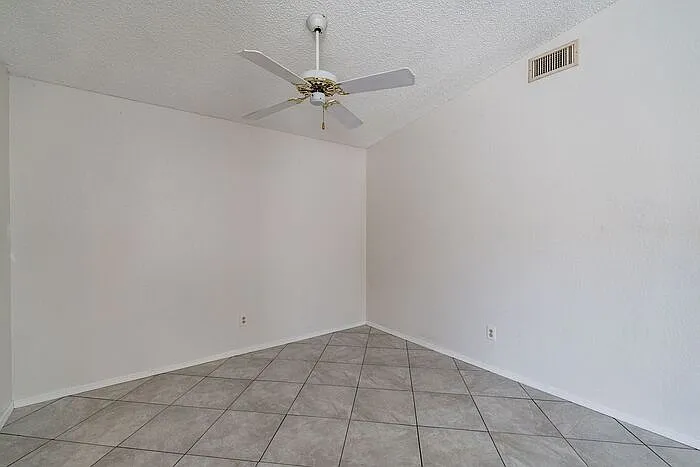 2434 N Palo Hacha Dr — Photo 11