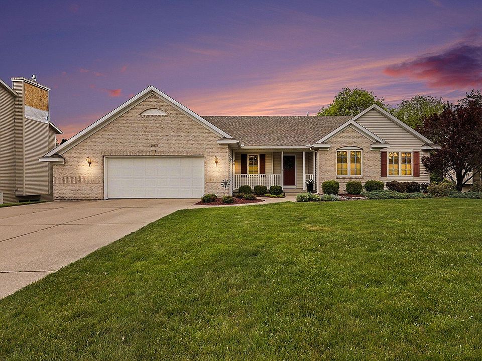 1st image of 2045 Meadowdale Dr NW