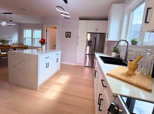446 Broadway #2, Somerville, MA 02145
