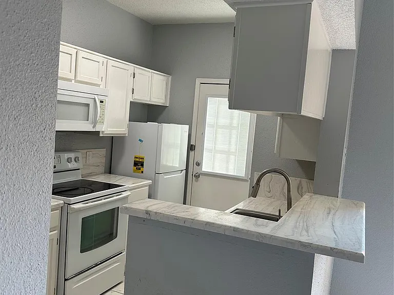 7575 Cambridge St #2303 — Photo 2