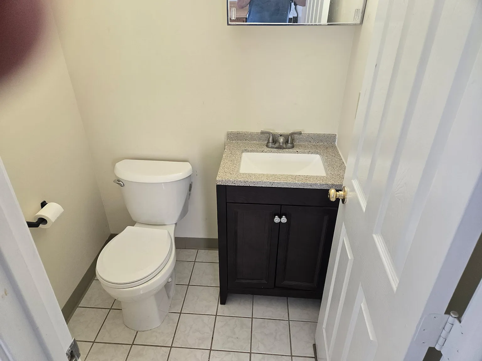 2 bed, 1.5 bath, 1100 sqft, $2,300 — Photo 3