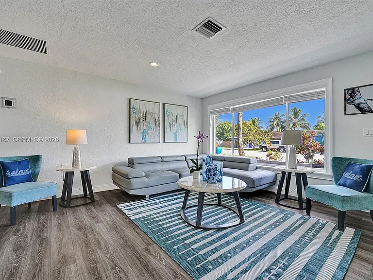 3730 SW 47th Ct — Photo 10