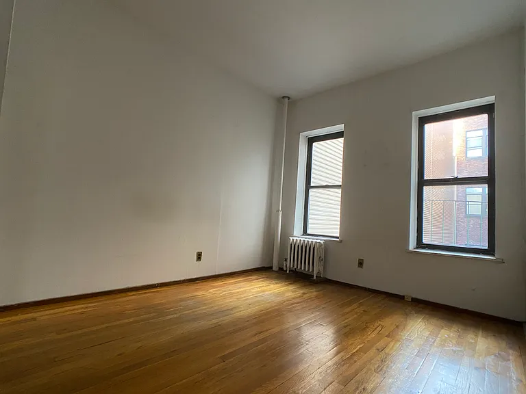 338 E 92nd St #22 — Photo 6