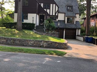 18460 Aberdeen Rd, Jamaica, NY 11432