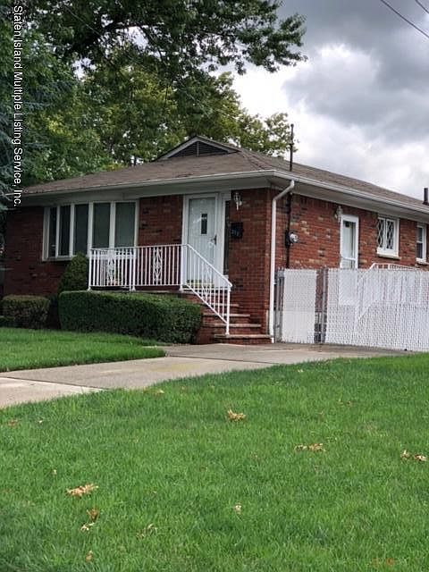 1st image of 373 Tysens Ln