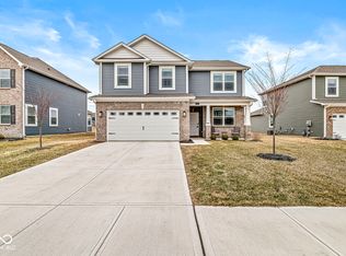 6713 Cardiff Dr, McCordsville, IN 46055