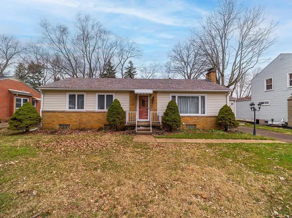 3002 Minerva Lake Rd, Columbus, OH 43231