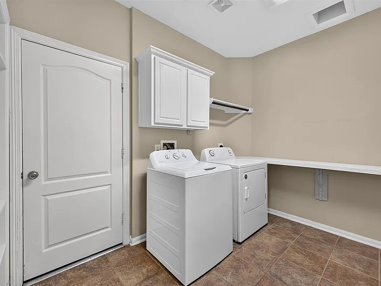 21327 Pennshore Ln — Photo 15