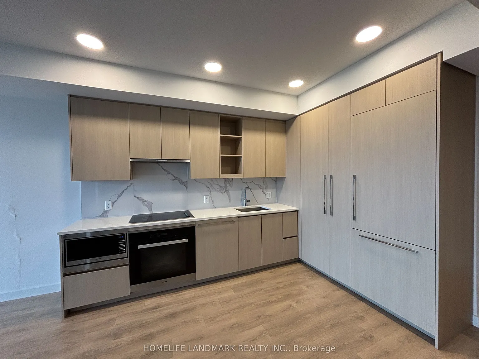 3 bed, $4,000 — Photo 4