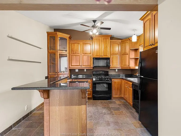 803 Monmouth Rd — Photo 13
