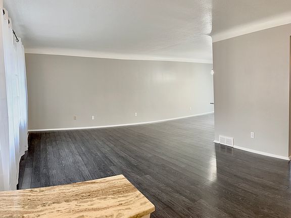 Front entrance with nesting counter