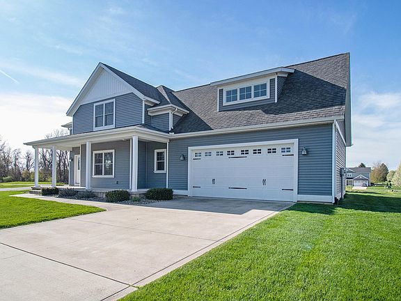 2nd image of 124 Saratoga Ln