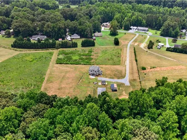 2428 Glade Rd, Asheboro, NC 27205