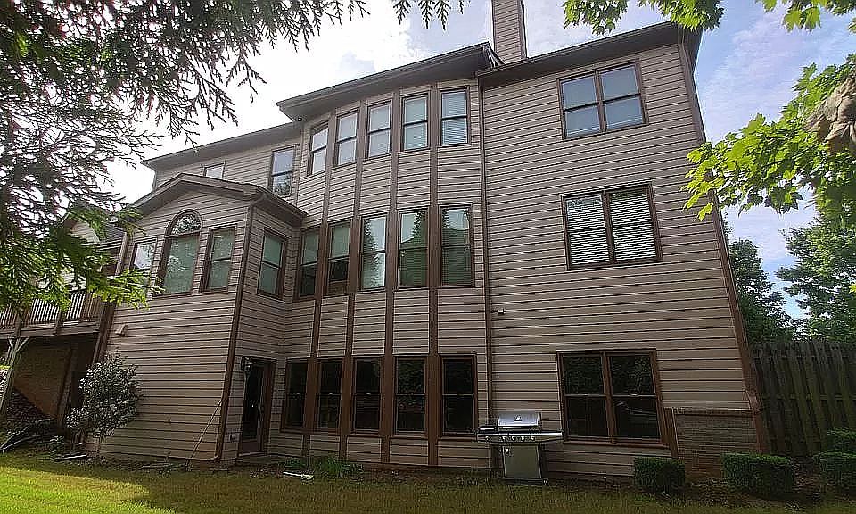 2nd image of 4725 Hartwick Ct