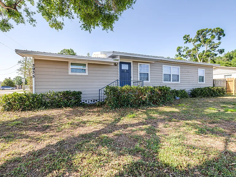 3935 Clubhouse Rd — Photo 1