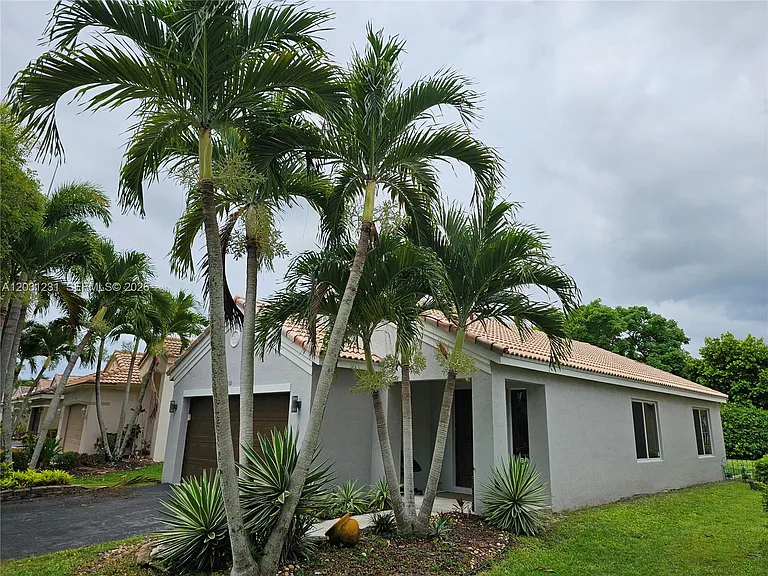 4232 Mahogany Ridge Dr — Photo 37