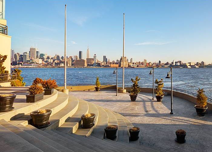 riva pointe