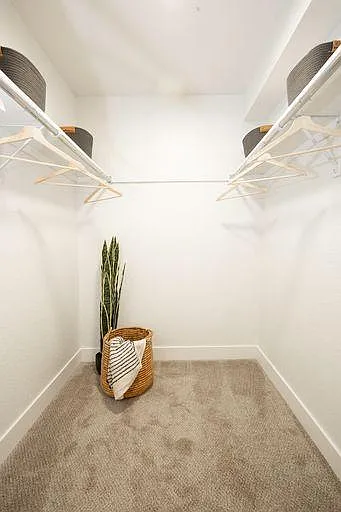 Foothill Place Apartments — Photo 7