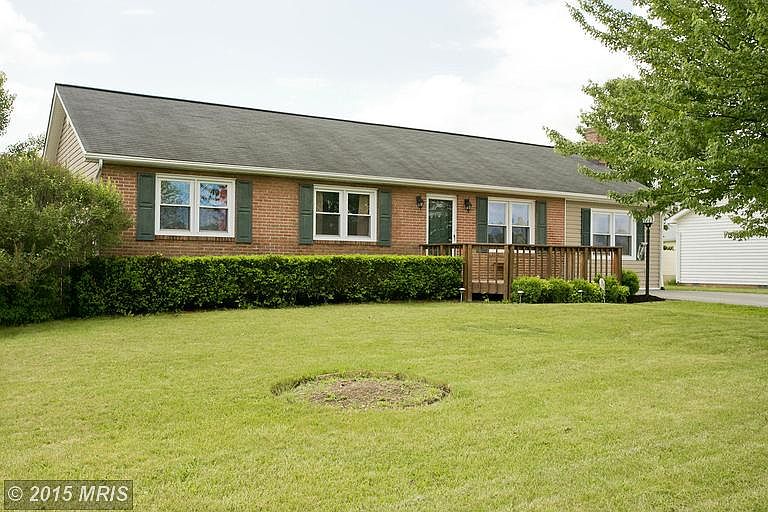 1st image of 211 Tanager Dr