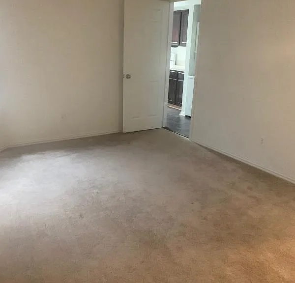9817 Walnut St #210 — Photo 34