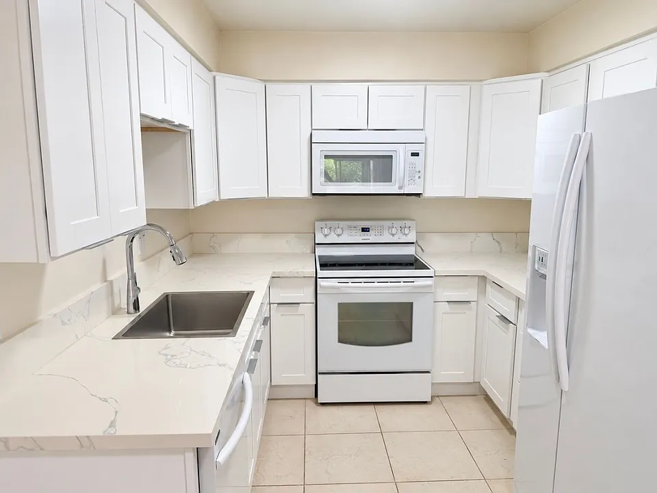 1226 Patricia Ave #62