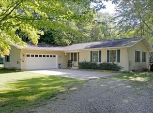 55751 Resort Rd, Three Rivers, MI 49093