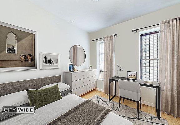 2nd image of 172 E 82nd St APT 5B