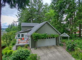 2110 E Bay Dr NE, Olympia, WA 98506