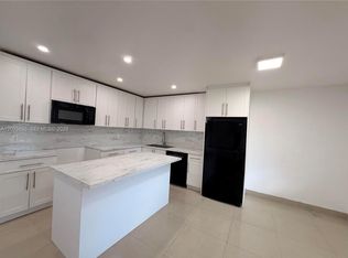 1935 SW 5th Pl APT 6, Fort Lauderdale, FL 33312