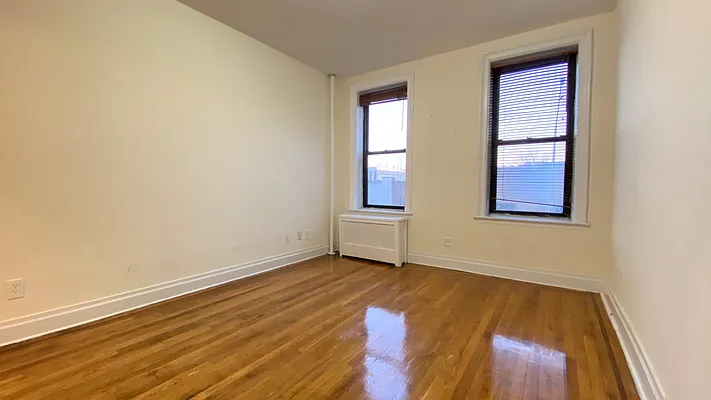 Rented by Contact Realty | media 40