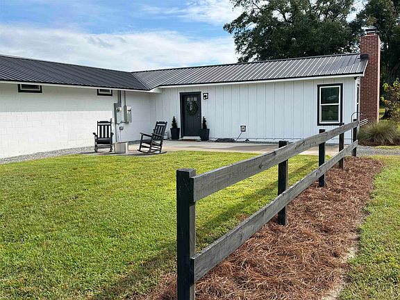 4th image of 3812 SE County Road 255