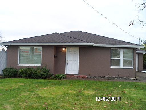 1st image of 102 NW 15th St