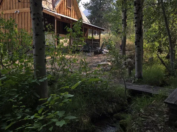 17 W Main St, Atlanta, ID 83716