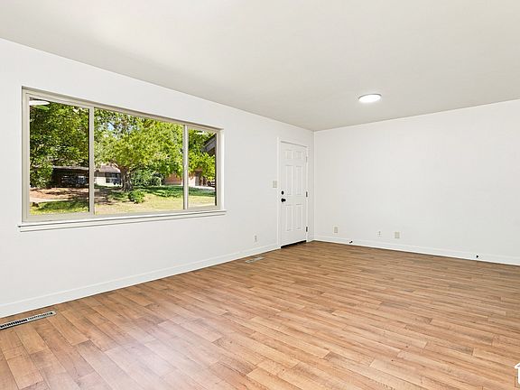 3rd image of 1469 6th St