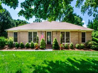 10616 Kincer Farms Dr, Knoxville, TN 37922