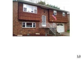 252 Greenwood Dr, Williamstown, WV 26187