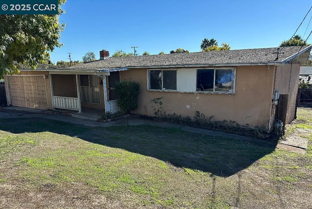 1950 Solano Way photo 1
