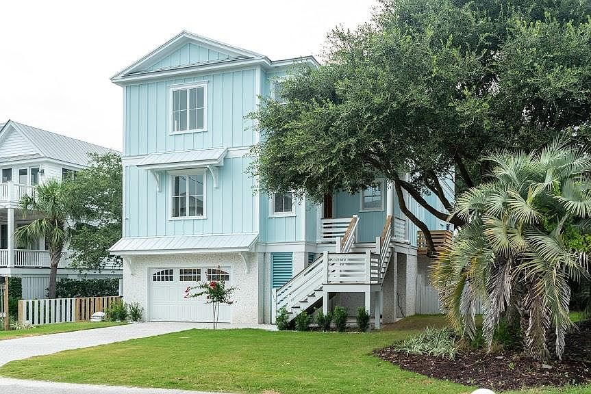 1st image of 115 Charleston Blvd