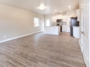 2495 Wheaton Dr, Colorado Springs, CO 80904